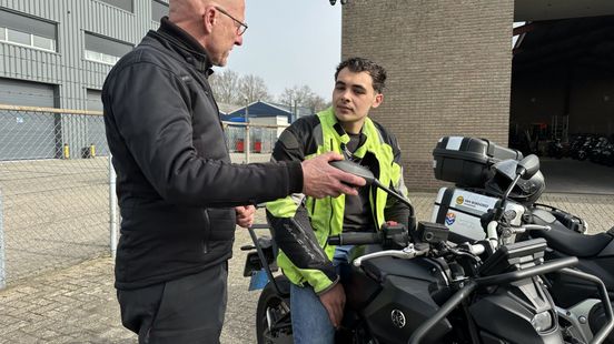 Rij-instructeur waarschuwt: 'Motorrijders zijn net koeien die weer de wei in gaan'