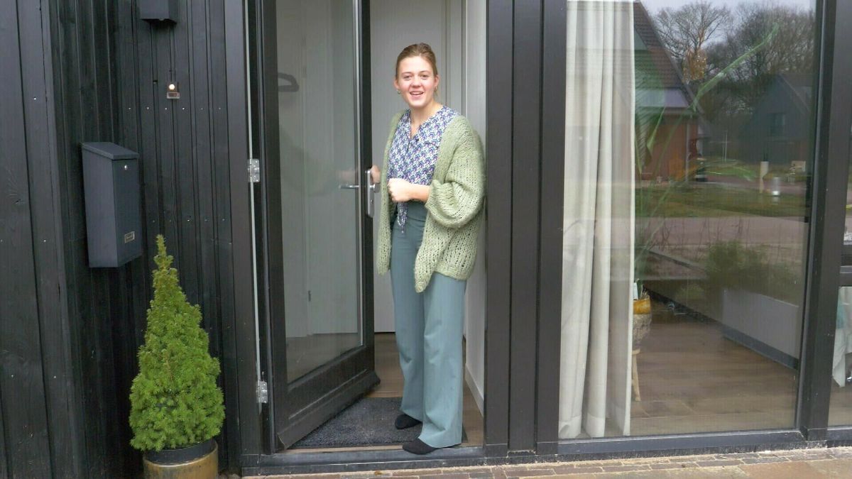 Starters Vledder hebben hun eigen huis gebouwd: 'Je doet het voor de jongeren uit het dorp'