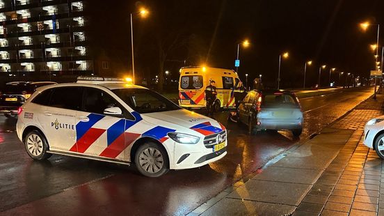 112 Nieuws: Auto komt in botsing met fietsster in Enschede. 112 Nieuws: Auto komt in botsing met fietsster in Enschede.
