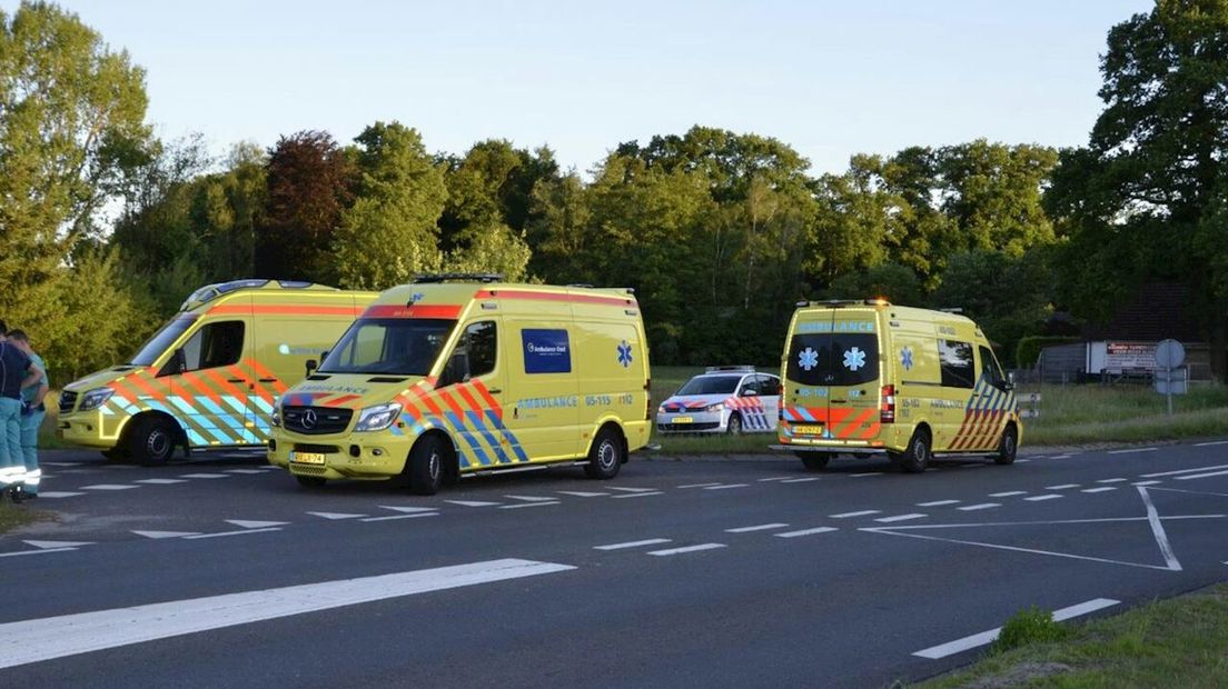 Twee jongens gewond door eenzijdig ongeluk met scooter op N18 bij Usselo