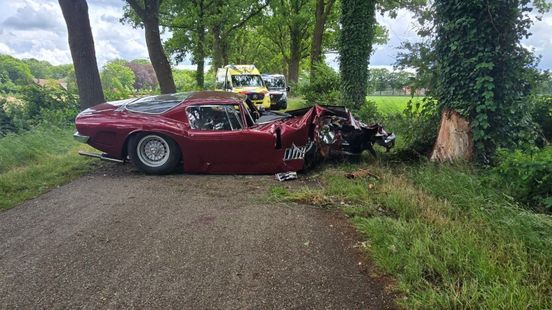 Gaslekkage ontstaan bij werkzaamheden • Automobilist overleden na botsing tegen boom. Gaslekkage ontstaan bij werkzaamheden • Automobilist overleden na botsing tegen boom.