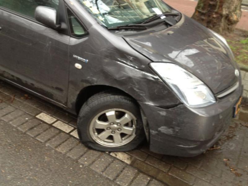 Dronken buschauffeur RET geschorst na botsing