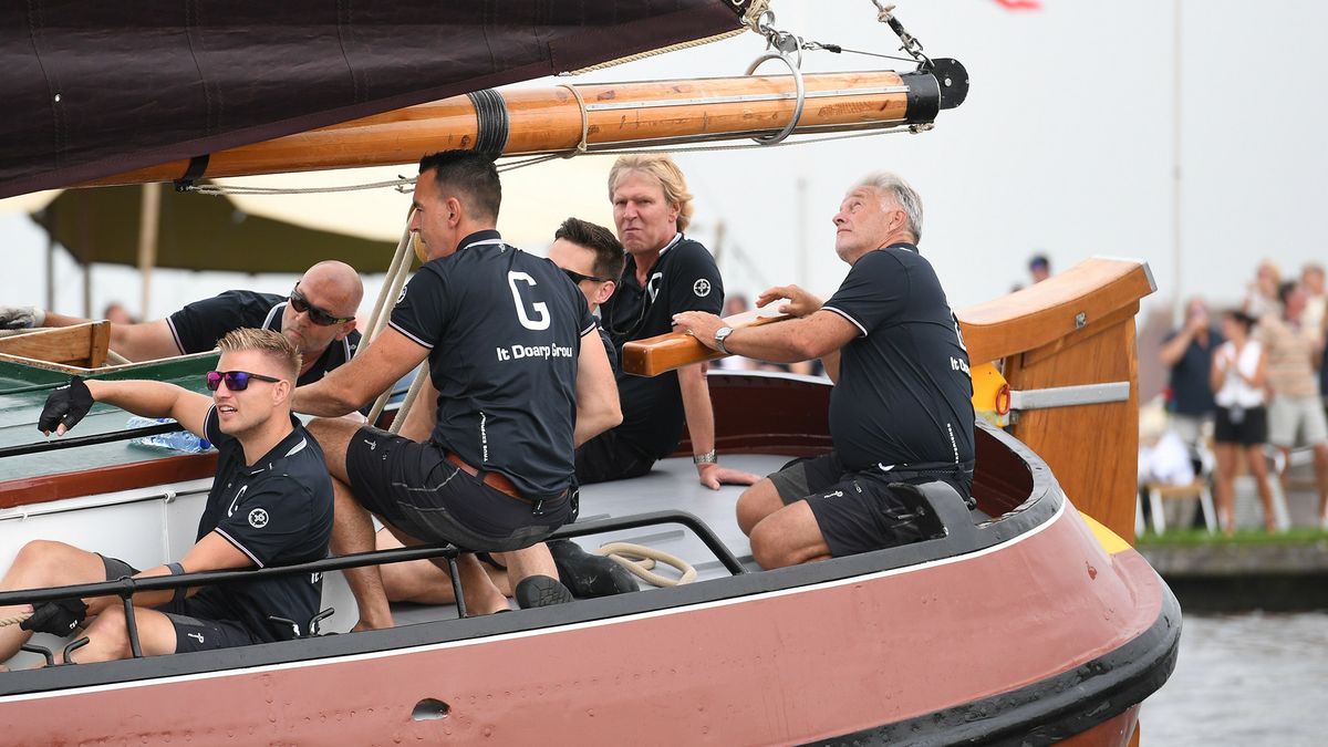 Grou blijft Earnewâld nipt voor en wint SKS-strijd bij De Veenhoop