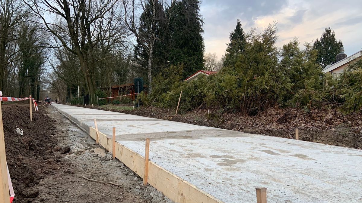 Aanleg betonnen fietspad Anloo illegaal; afbraak niet uitgesloten