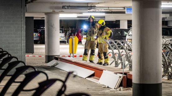 Deel plafond parkeergarage van winkelcentrum begeeft het en stort in Nieuws