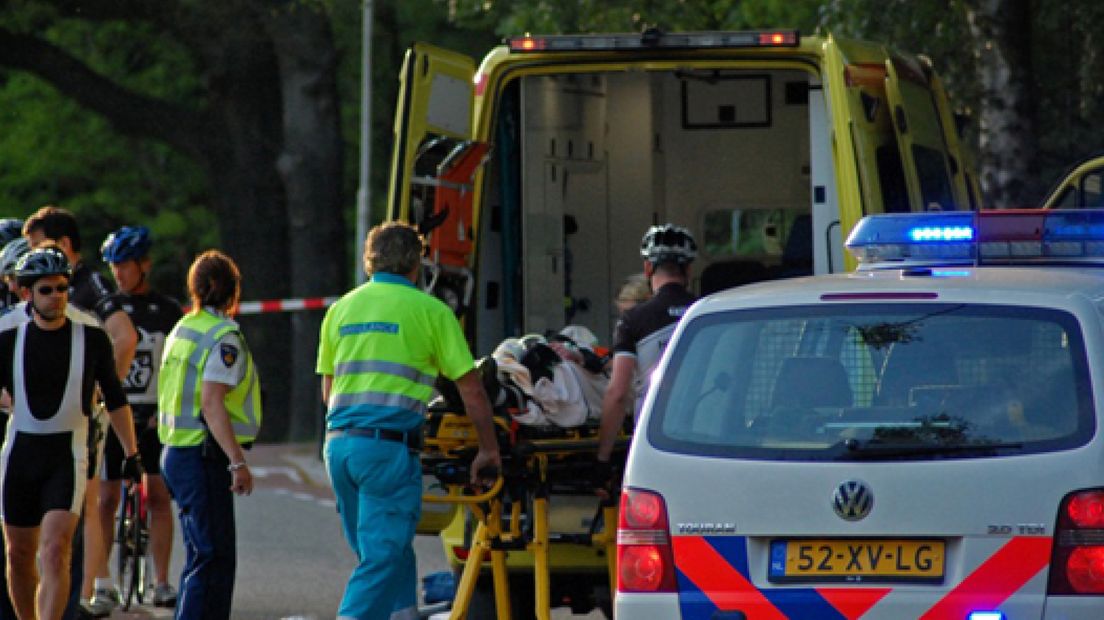Wielrenner zwaargewond op Posbank