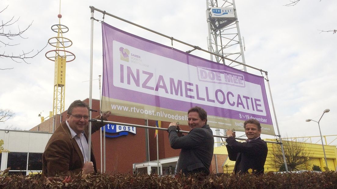 Spandoek inzamellocatie bij RTV Oost