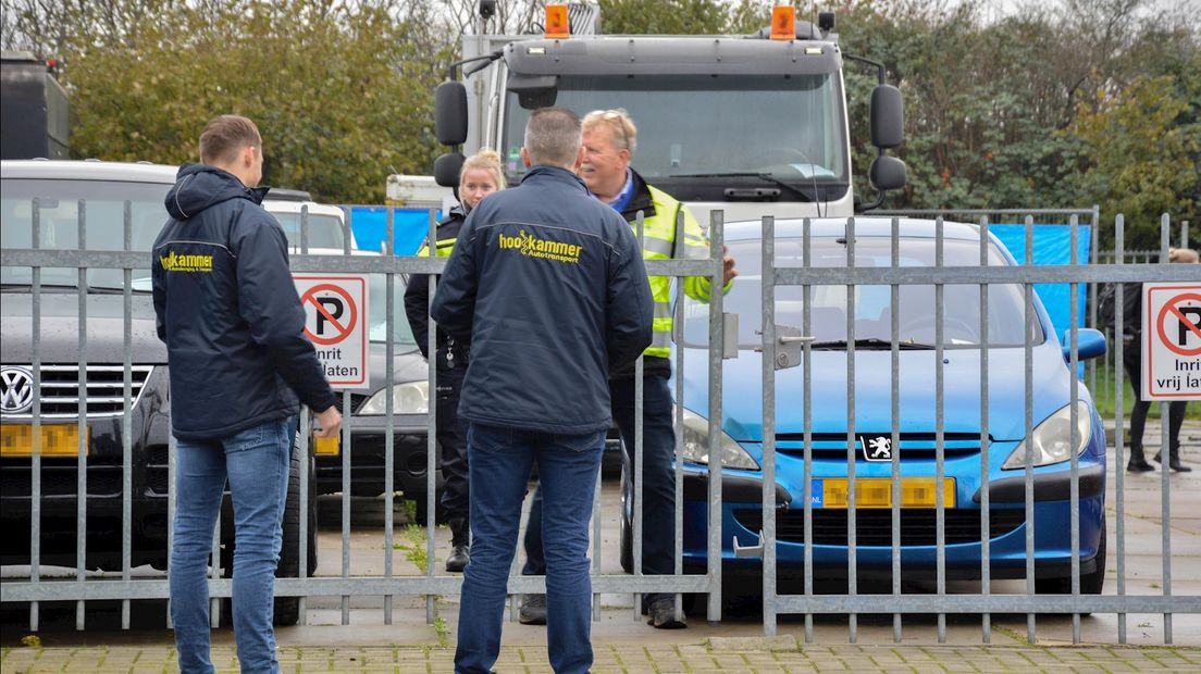Auto’s bij bedrijf van No Surrender-lid in Steenwijk in beslag genomen door politie