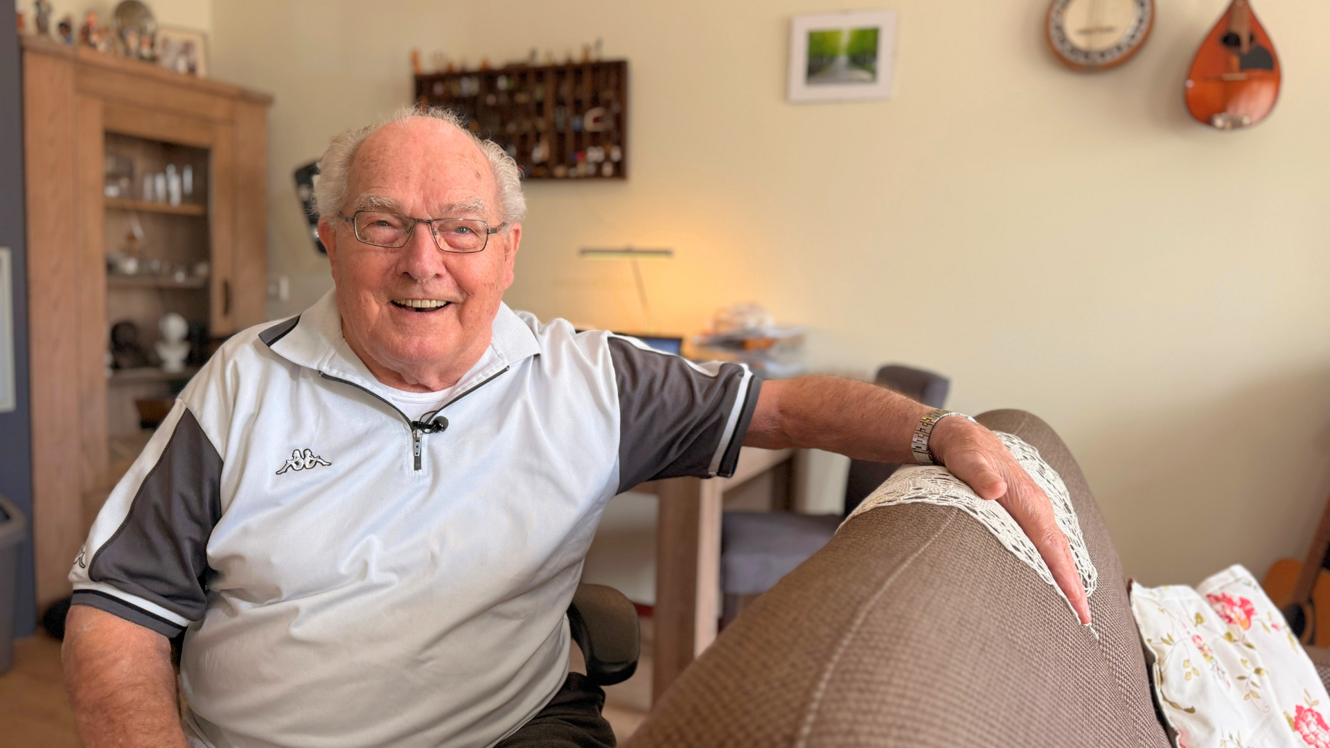 Piet (90) worstelt met eenzaamheid en huidhonger: 'Het zou fijn zijn als mensen het gewoon zouden zeggen'