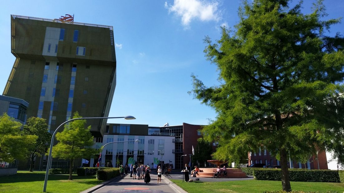 De Hanzehogeschool op de Zernikecampus in de stad Groningen