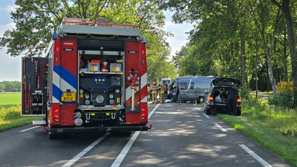 Automobilist overleden bij zwaar ongeval op N348 in Raalte
