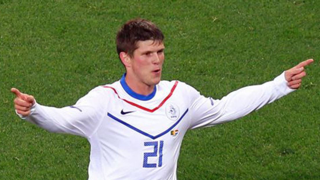Huntelaar leidt Oranje naar zege