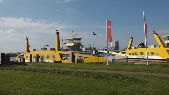 Pontjes gaan twee dagen op rij stuk: 'We varen gelukkig weer' Home