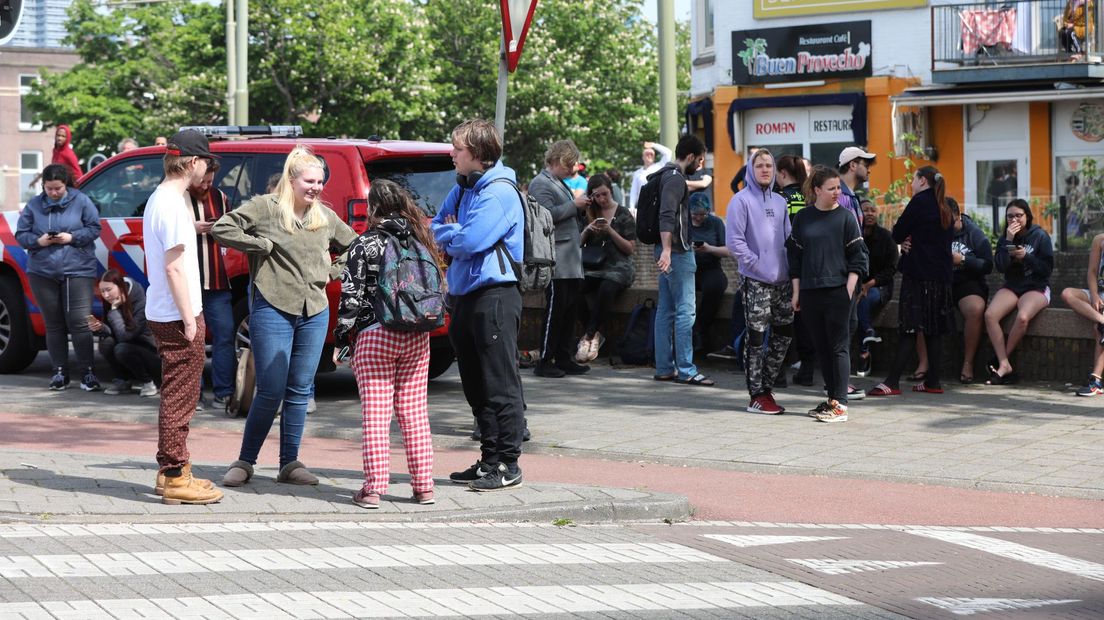 Studenten wachten op straat