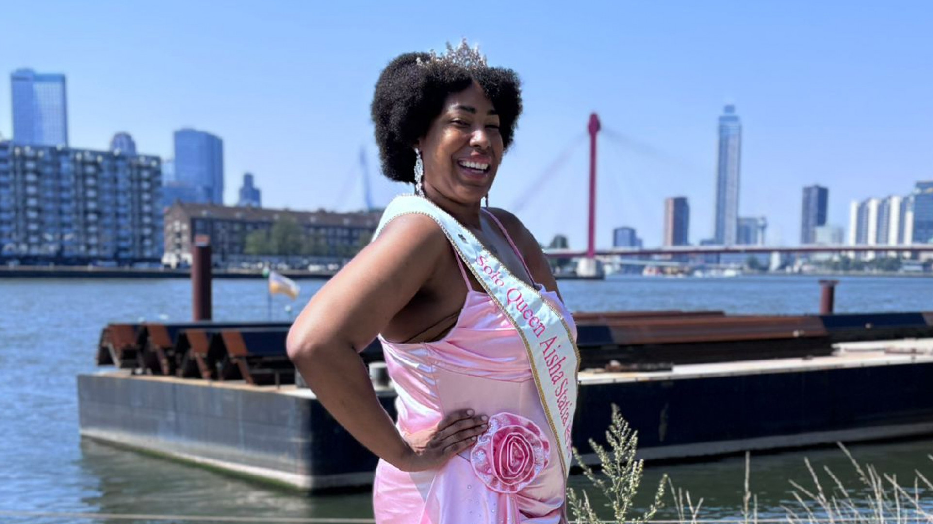 Aisha strijdt om titel queen Zomercarnaval: 'Ik wil moeders inspireren'
