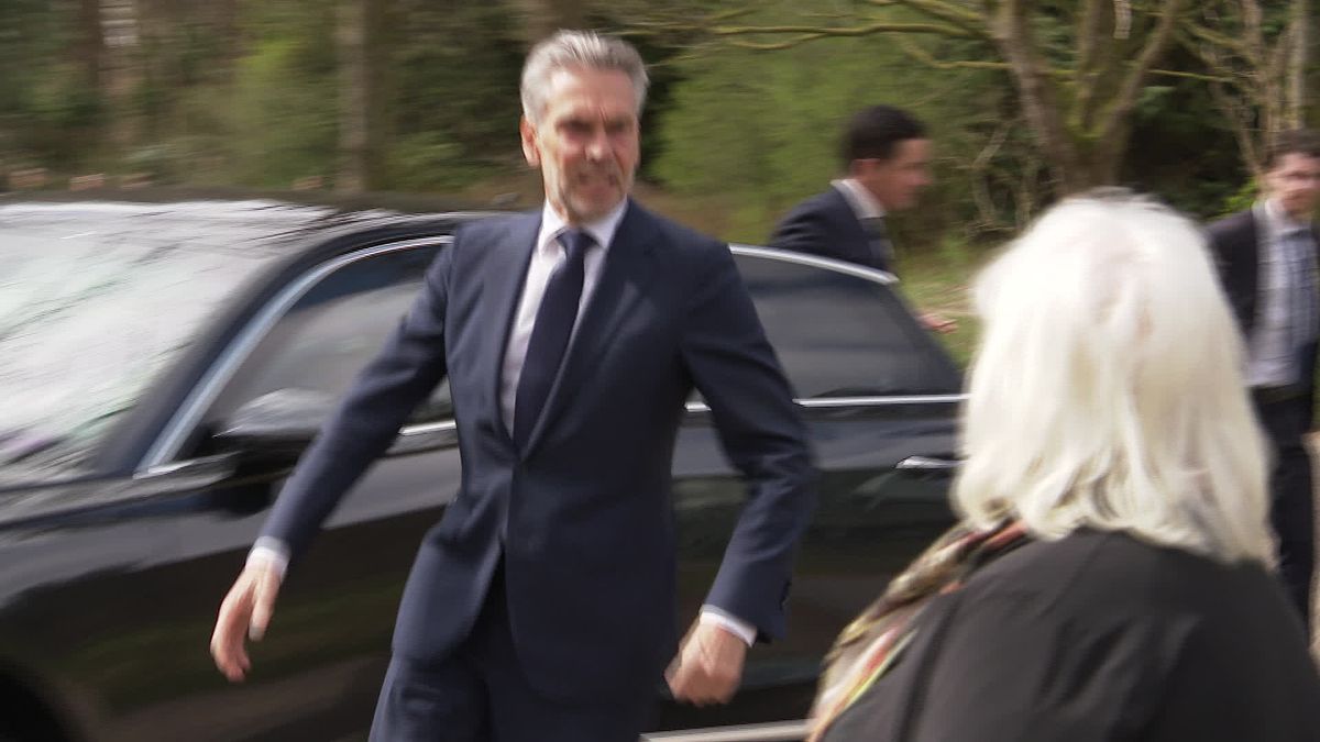 Premier Dick Schoof bezoekt Kamp Westerbork