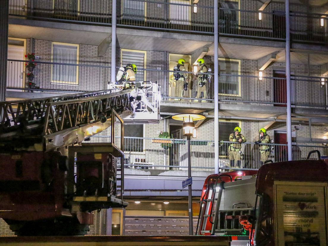 Brand in een appartementencomplex op het Mookhoekplein.