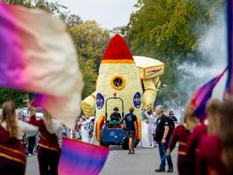 In beeld: kleurig corso in Frederiksoord
