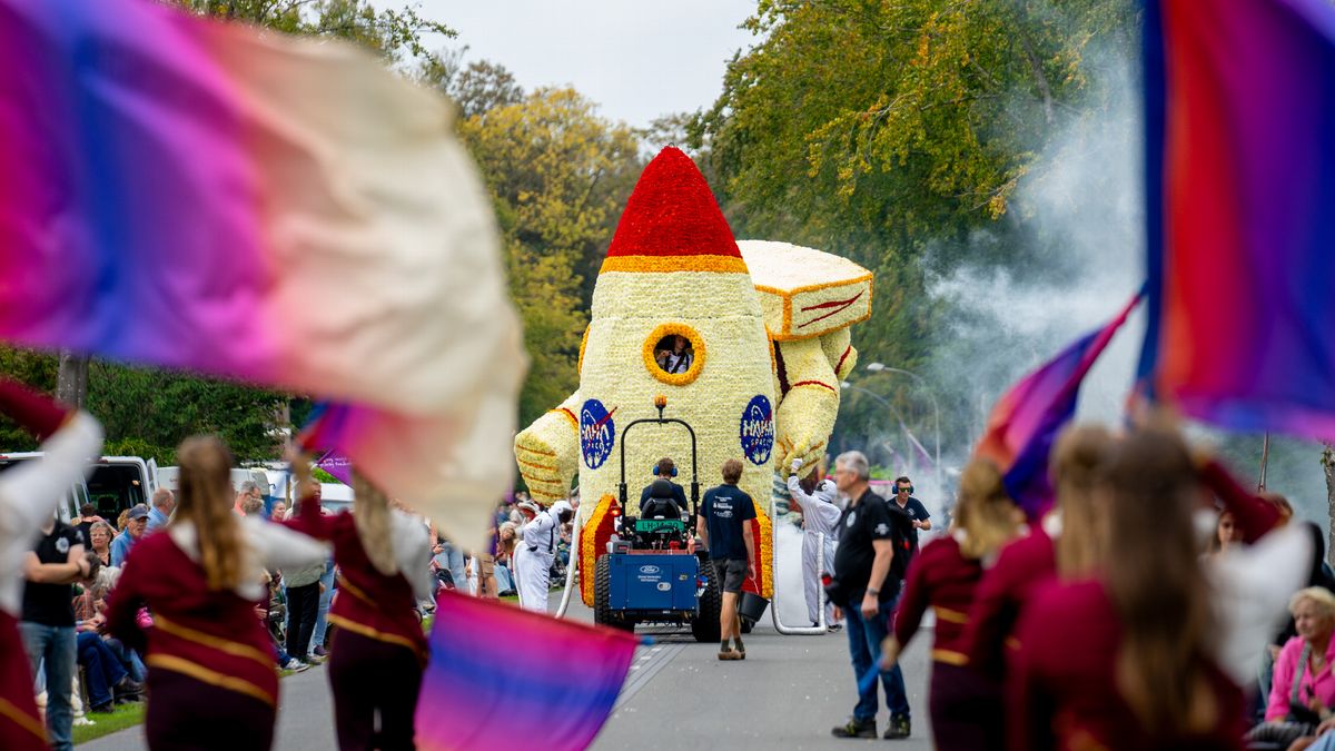 In beeld: kleurig corso in Frederiksoord