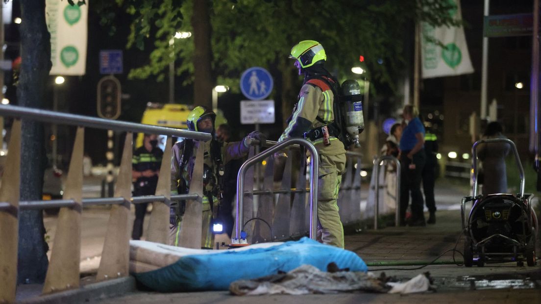 Een matras heeft in de brand gestaan
