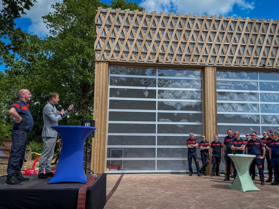 Brandweer Havelte hoeft niet meer eerst ijs van de ramen te bikken: 'Om 02.00 uur is dat echt niet grappig'