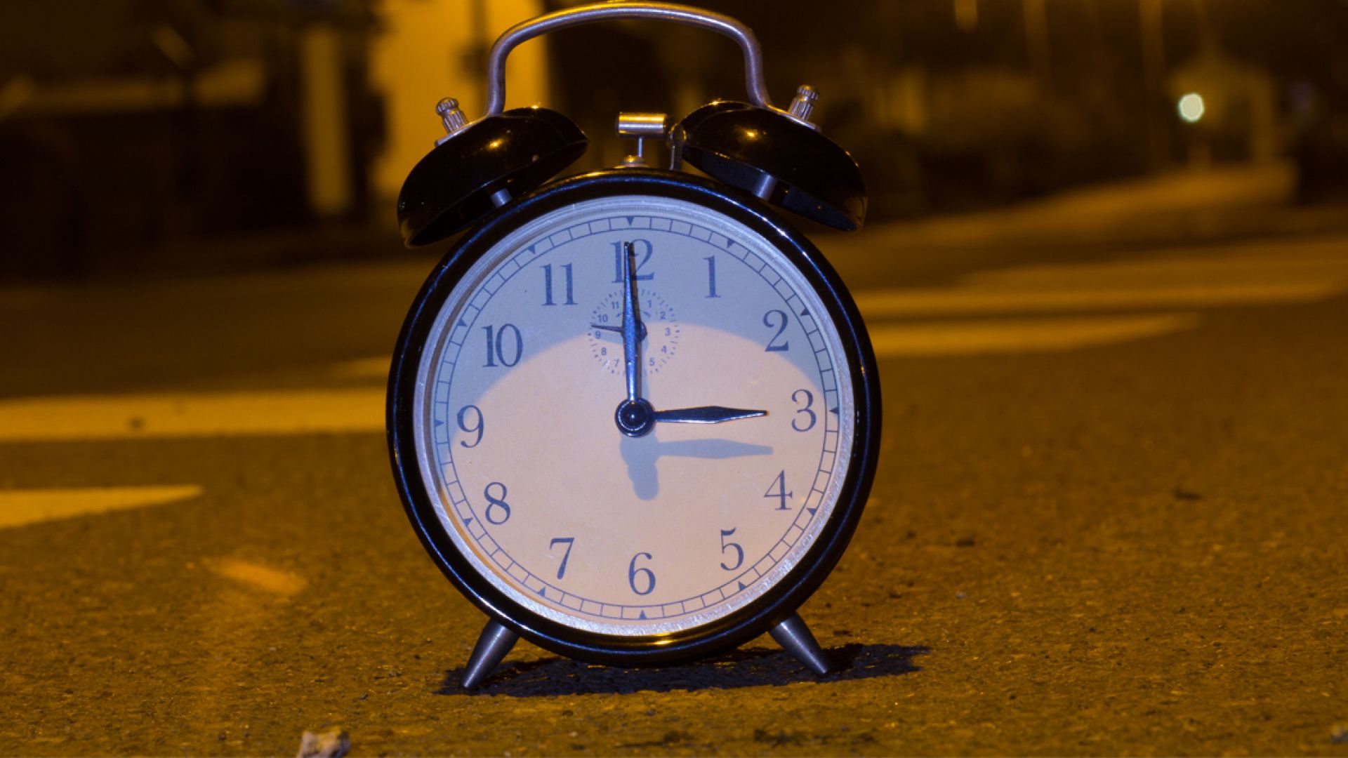 Vergeet niet de klok te verzetten: de zomertijd is begonnen - Omroep West