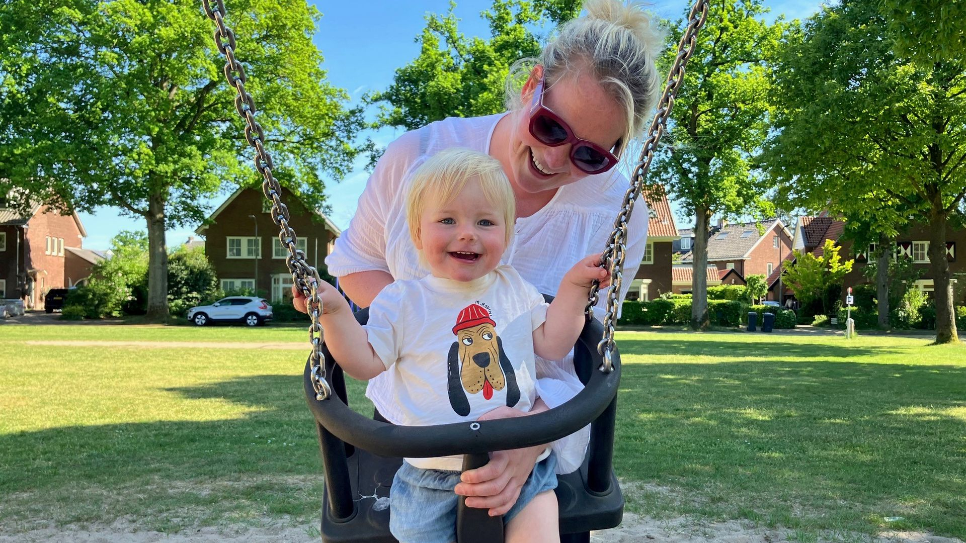 Nina (1) werd 's nachts gillend wakker tot traumatherapie haar weer rust gaf