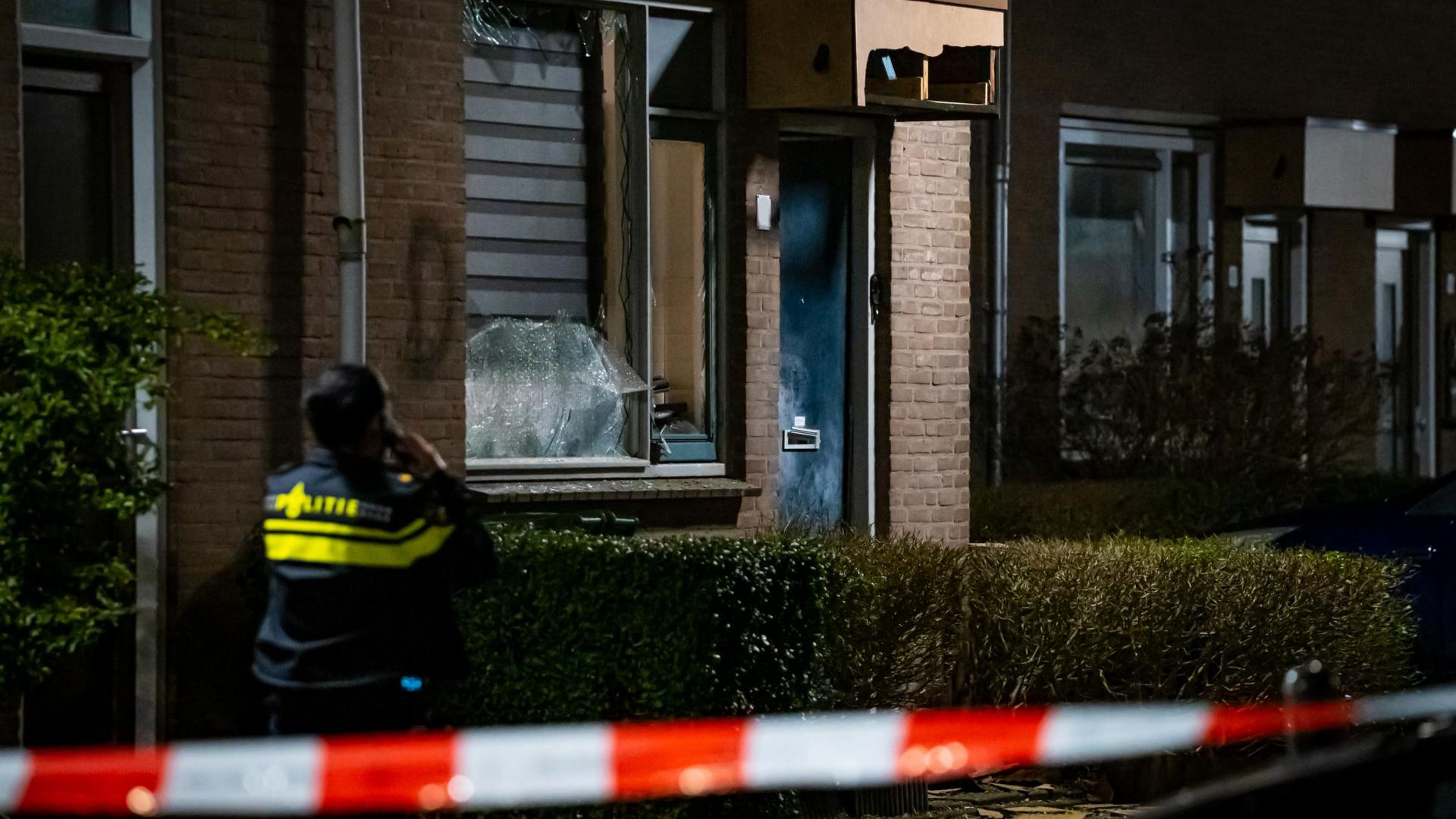 Explosie Bij Woning In Beverwaard: 'Ik Dacht Dat Het Huis In Elkaar Was ...