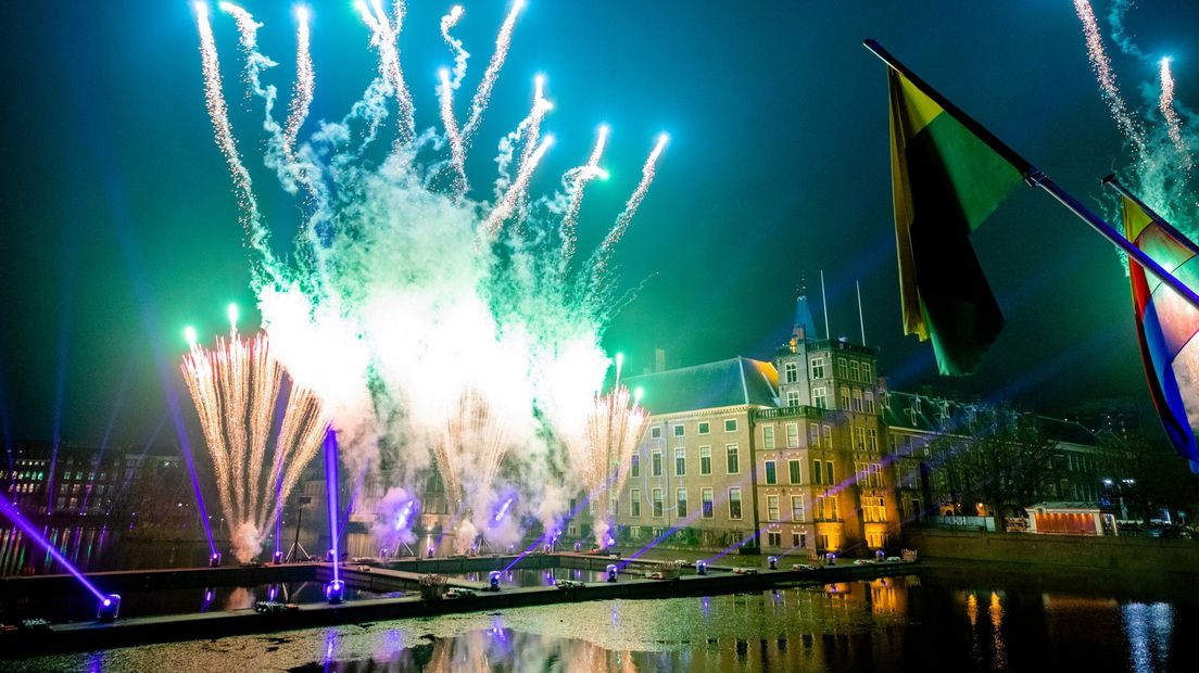 De vuurwerkshow op de Hofvijver
