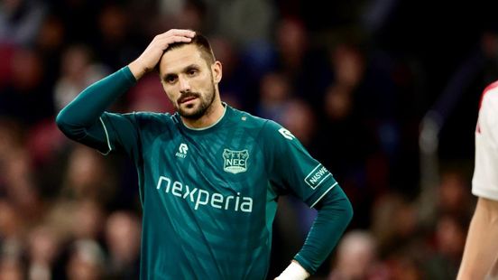 Commotie rondom Tadic: 'Ik hou van Ajax, maar geef nu alles voor NEC'