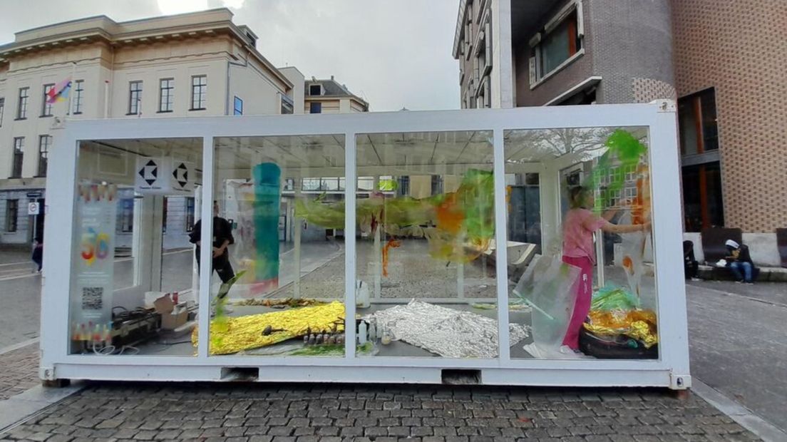 De KikkerKontainer op het Stadhuisplein