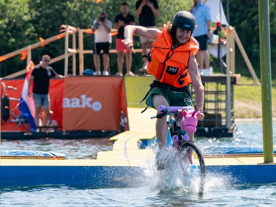 In Beeld: Te Land Ter Zee Hoogeveen