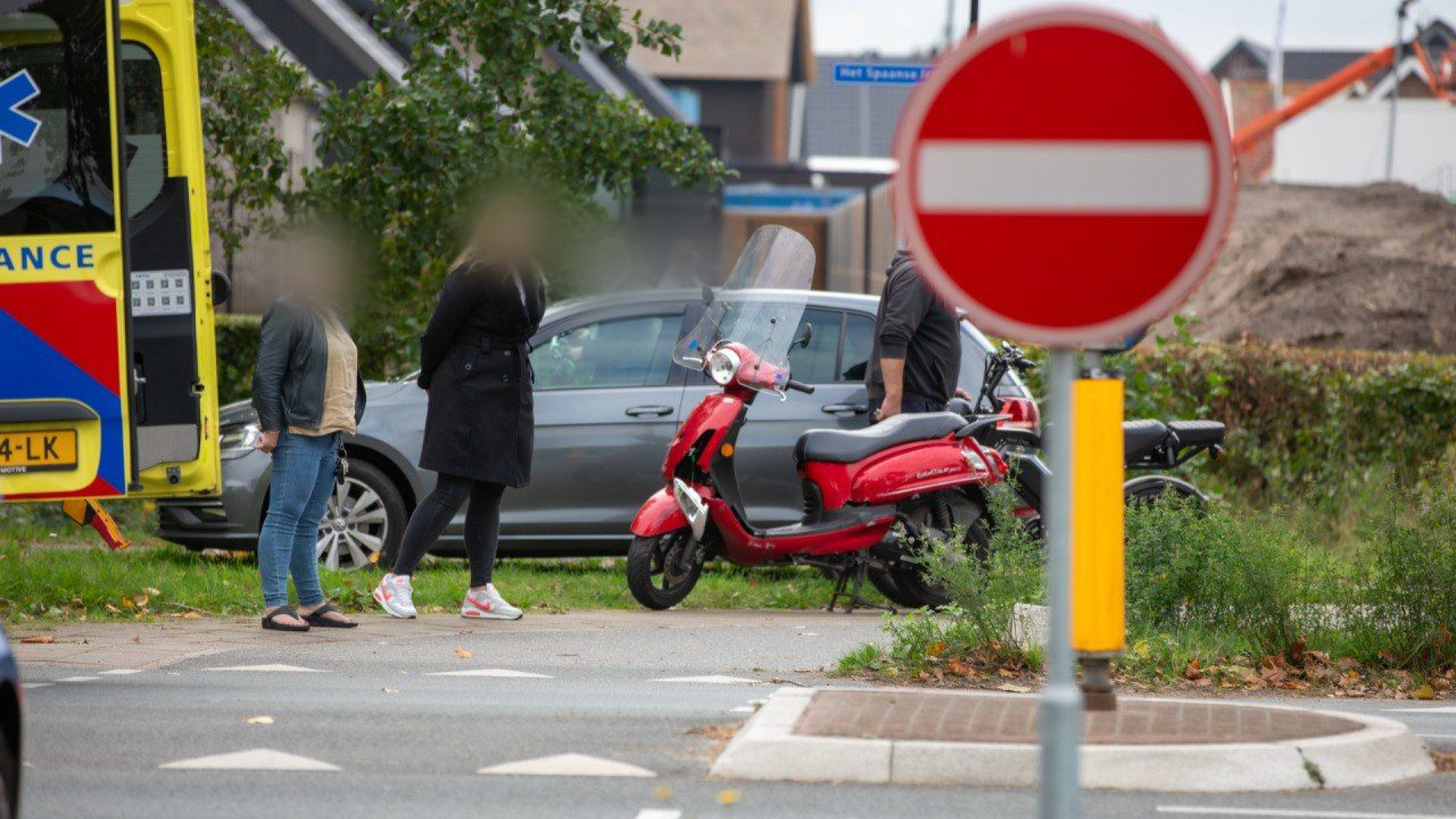 Scooterrijder gewond bij aanrijding in Nijkerk.