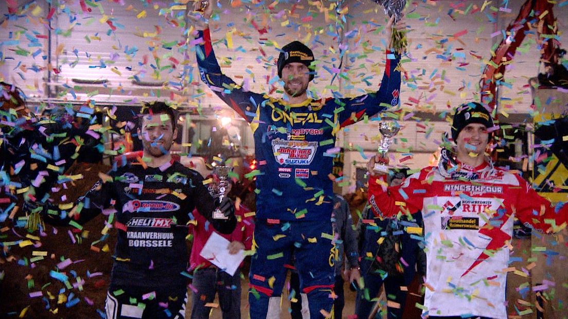 Fransman Maillard wint spectaculaire finale van de Supercross in Goes