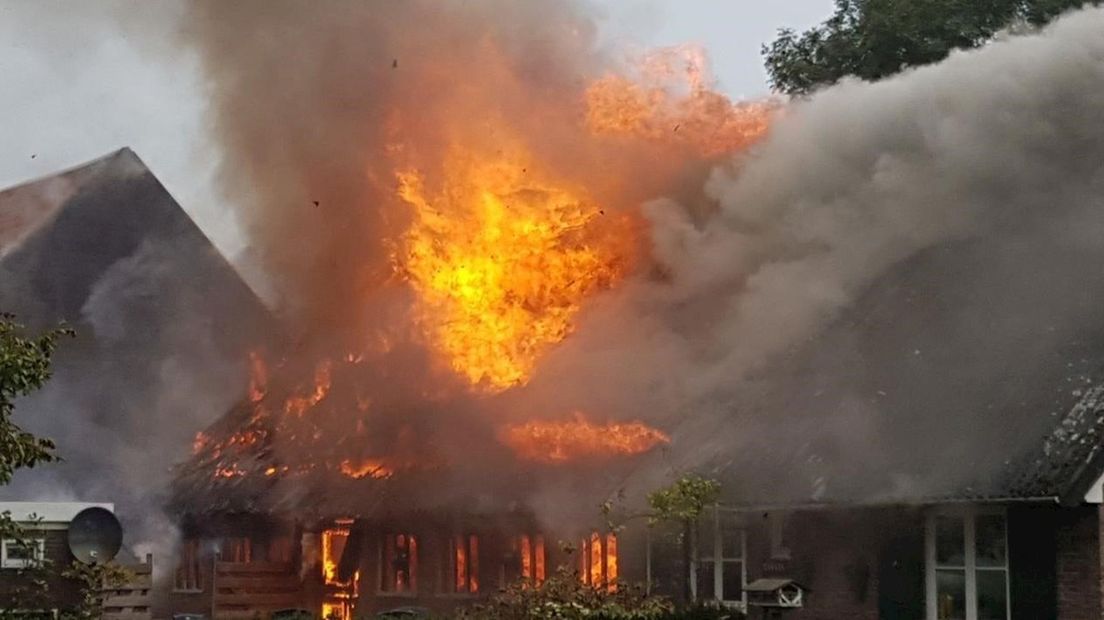 Woonboerderij in brand