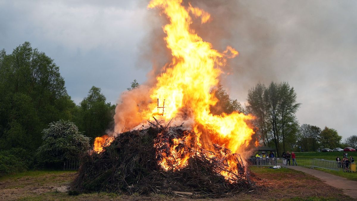 'Einde van een eeuwenoude traditie': organisatie stopt met paasvuur door regeldruk