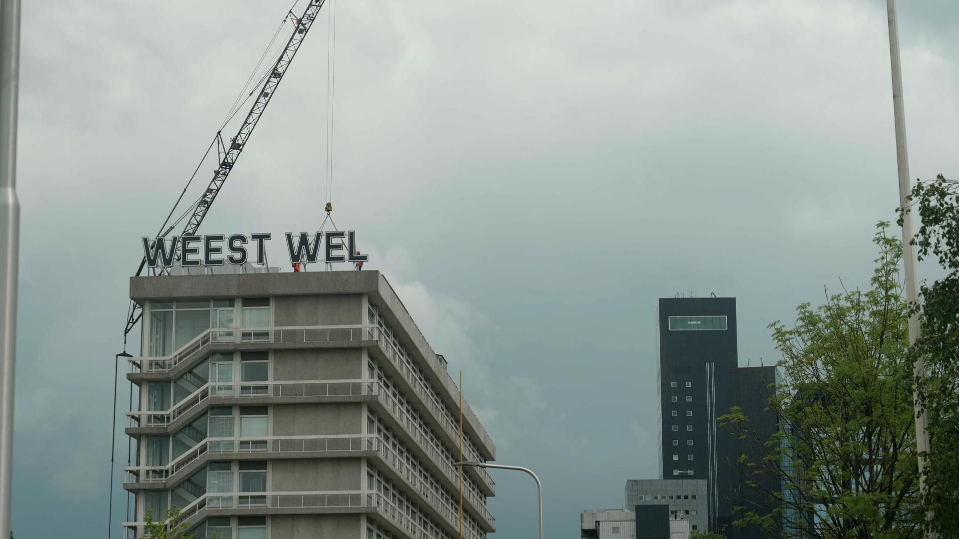 "Weest wel" op it âlde belestingkantoar