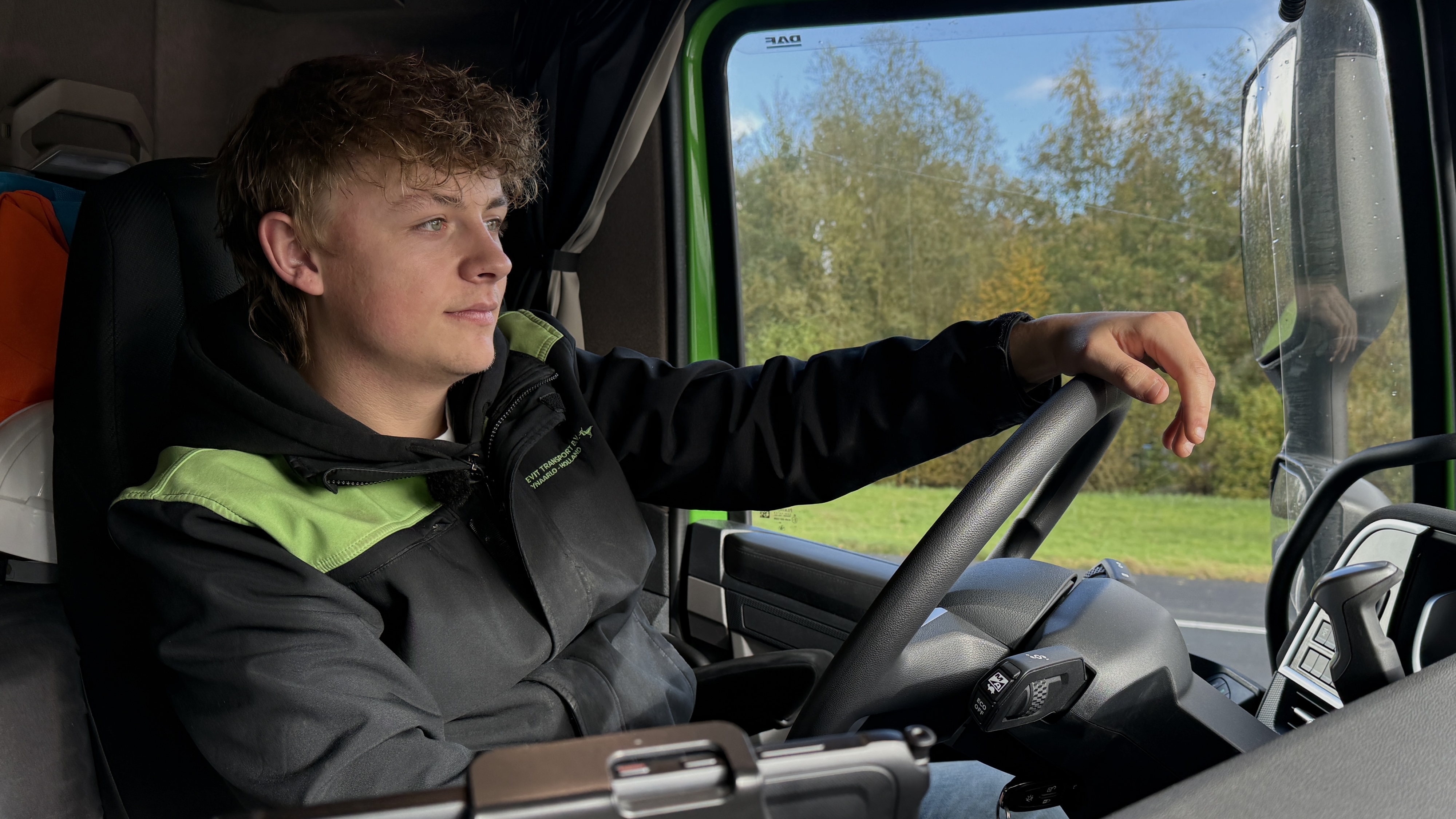 Wesley (20) rijdt alweer zijn derde bietencampagne: 'Het mooiste wat er is'