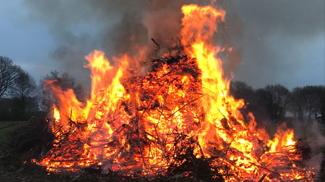 Het is nog maar de vraag of de paasvuren in Drenthe doorgaan (Rechten:  M. Doornbos)