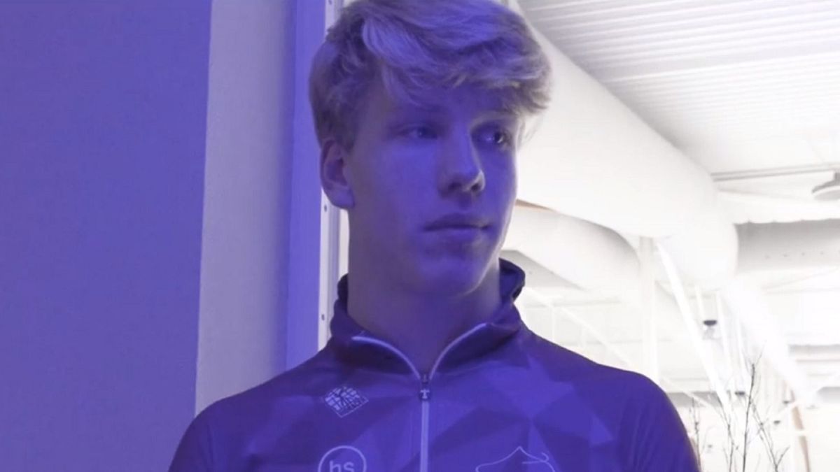 Johan Talsma wint in Nijelamer de eerste kortebaanwedstrijd: 