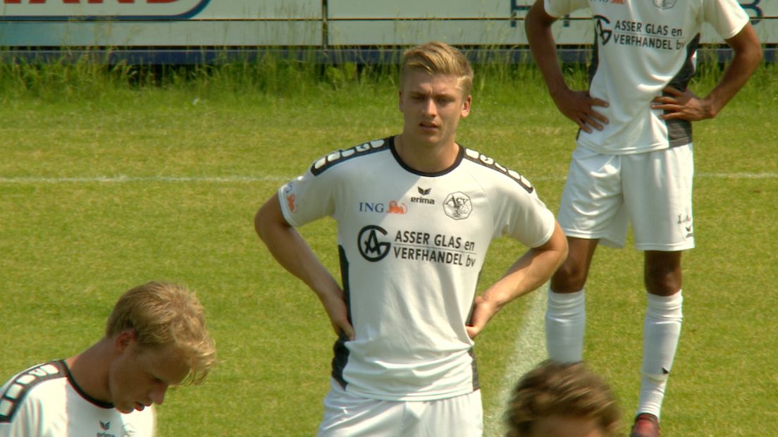Gijs Jasper scoorde zijn strafschop wel, maar hij was de enige ACV'er (Rechten: RTV Drenthe)