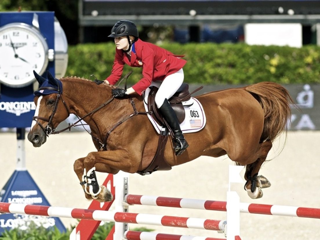 Lucy Davis in actie tijdens het CHIO