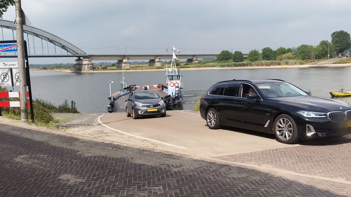 Veerpont Culemborg na kleine drie weken weer in de vaart