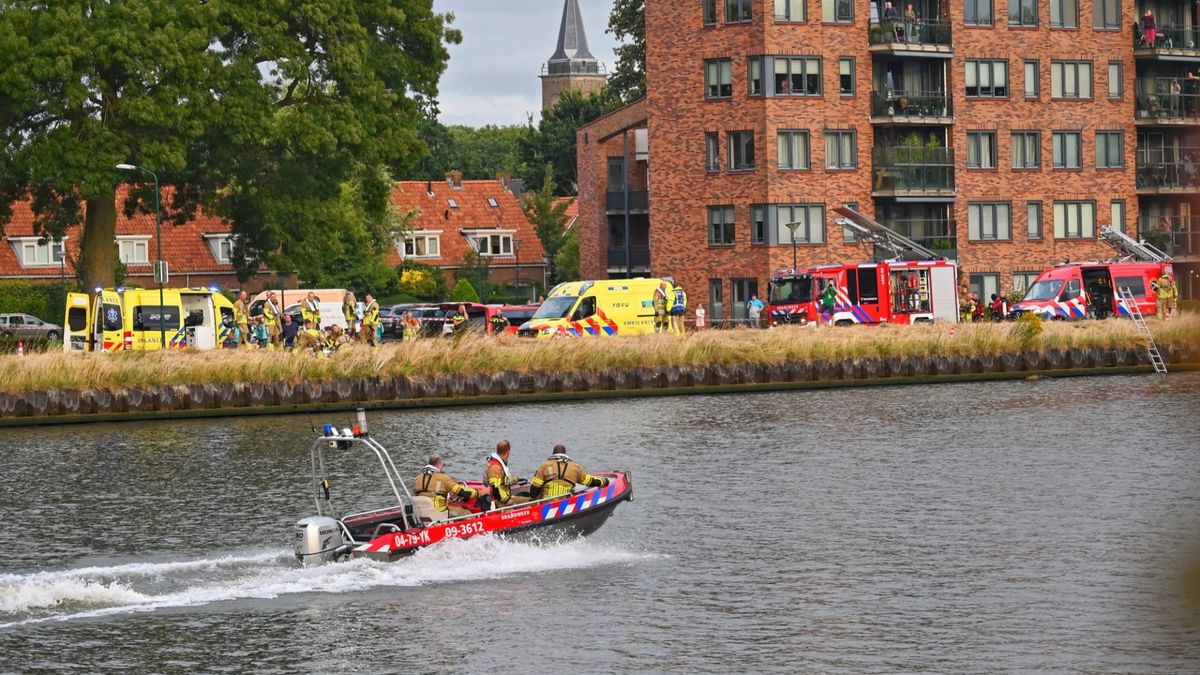 Persoon uit Amsterdam-Rijnkanaal gehaald na zoekactie in Breukelen