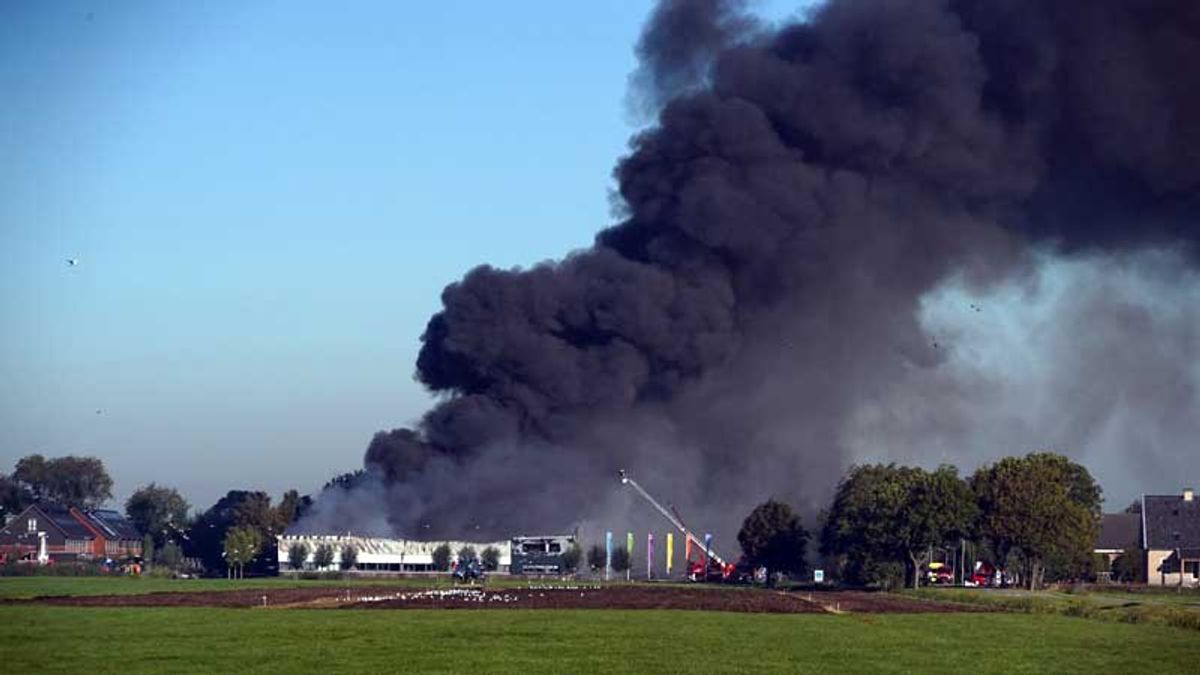Geen brandstichting bij bedrijfsbrand in Molenaarsgraaf