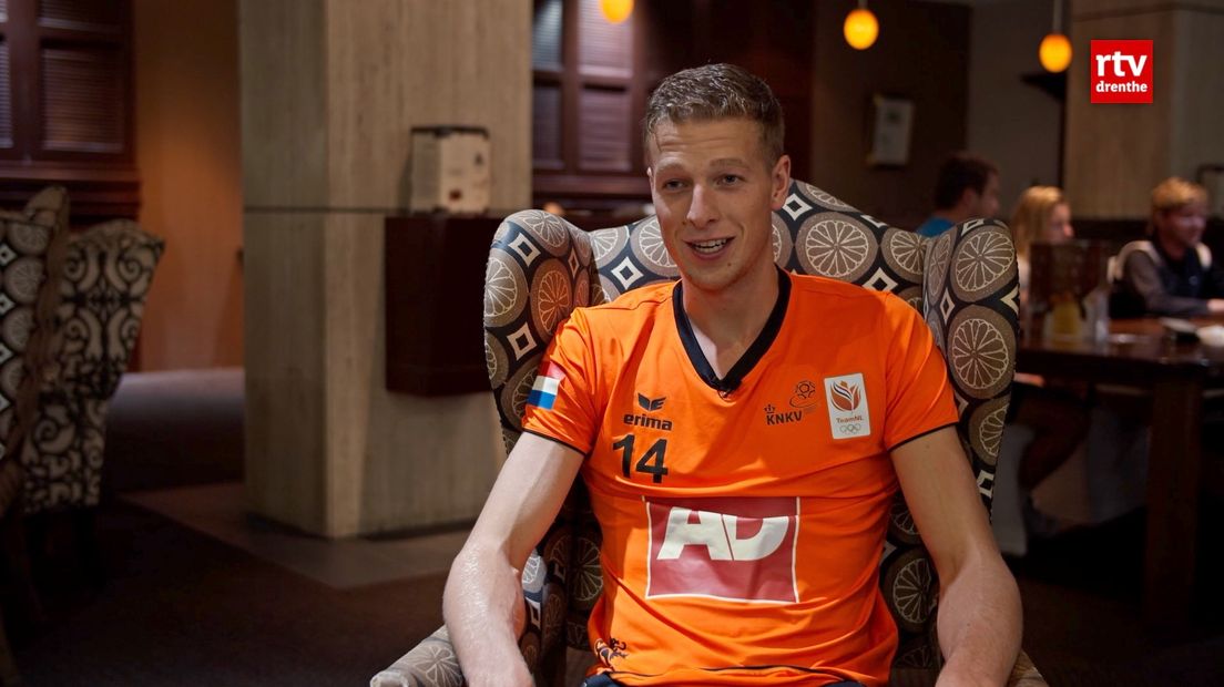 Harjan Visscher in het Oranje-shirt (Rechten: RTV Drenthe)