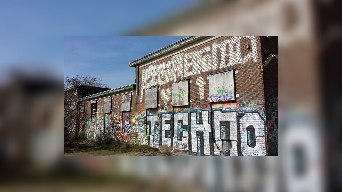 Sloophamer maakt definitief einde aan zuivelfabriek Oudega