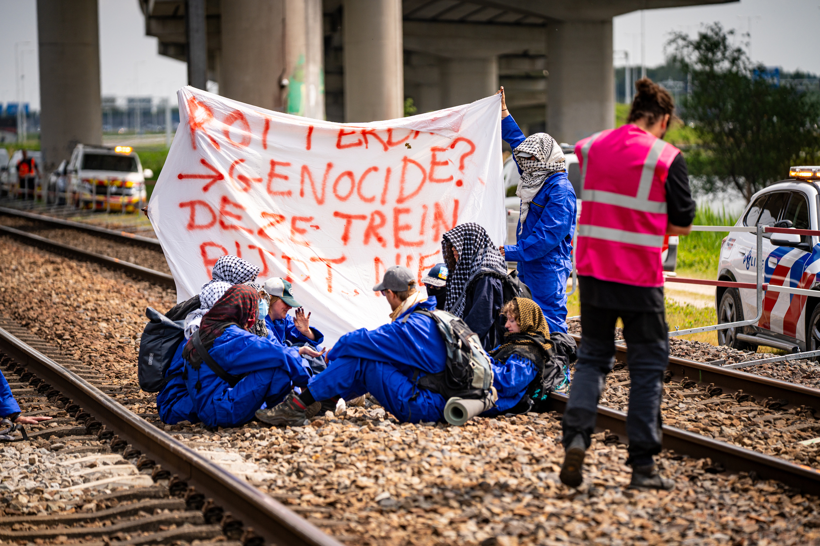 Demonstranten blokkeren havenspoorlijn