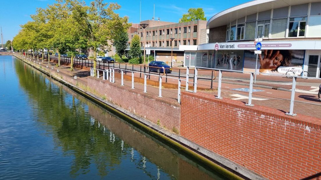 Westerdok zal niet aan de sloopkogel ontkomen. Hier moeten woningen herrijzen.