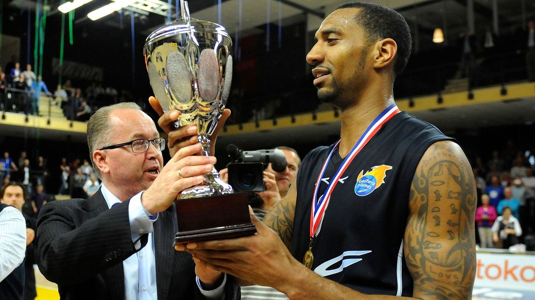 Dourisseau met de beker na de gewonnen finale in 2014